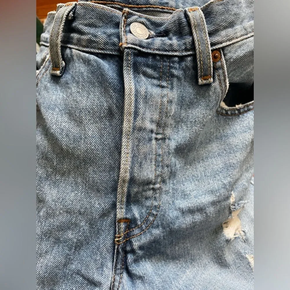 Levi's 501 High Waisted Denim Shorts Size 26 Button Fly 100% Cotton Distressed - Picture 8 of 10